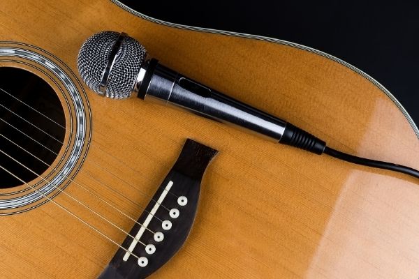 How to Mic an Acoustic Guitar